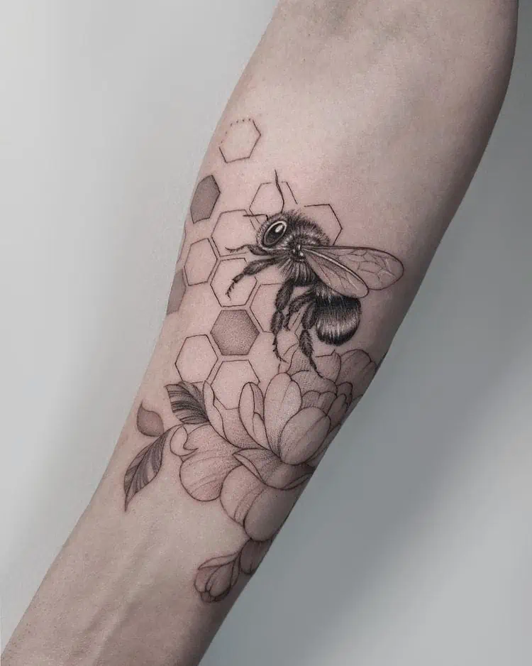 70 Cute and Small Bumble Bee Tattoo Ideas in 2023