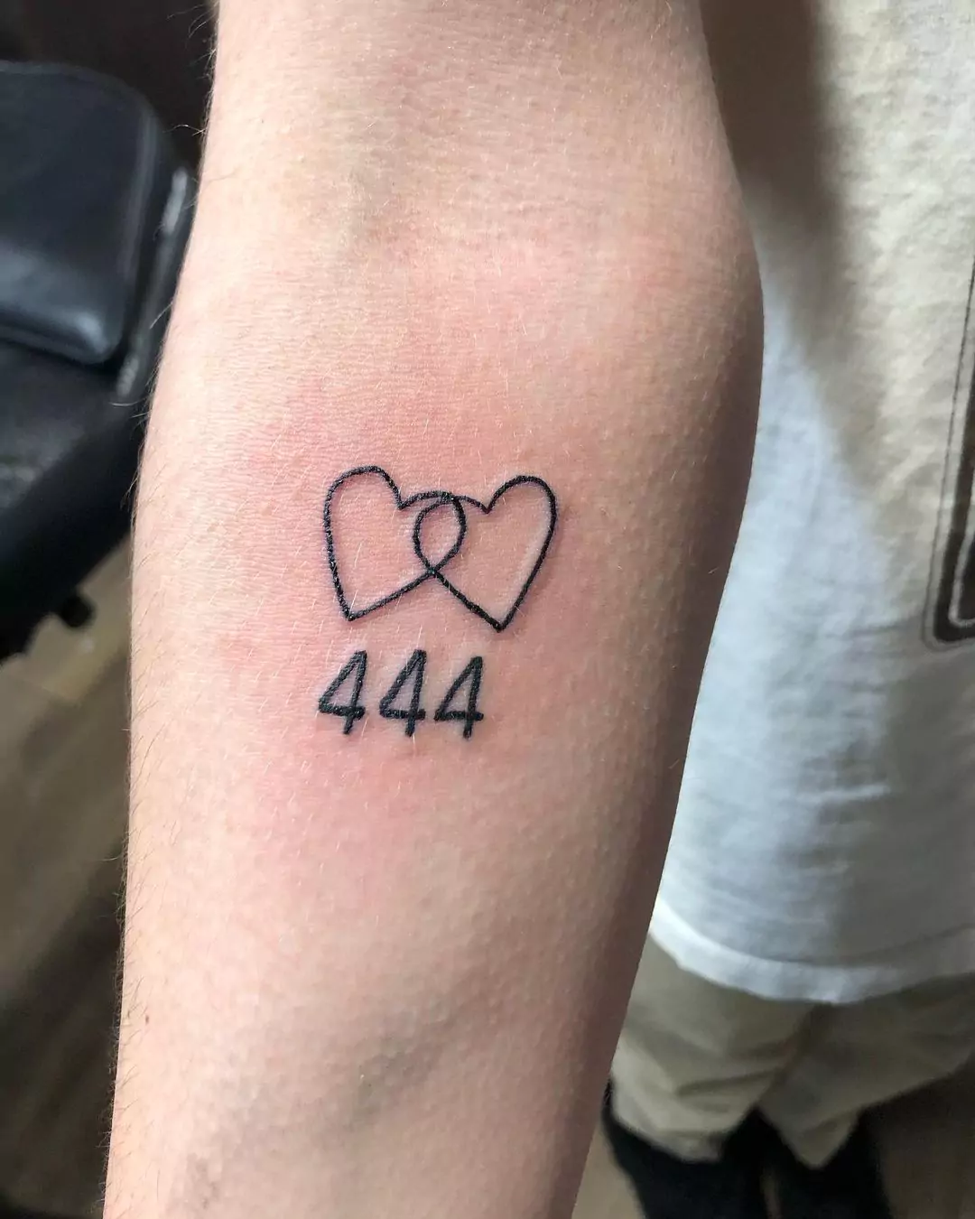 444 tattoo with 2 hearts