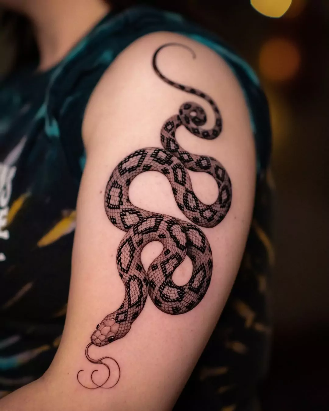 big realistic snake tattoo